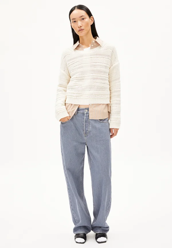 AALIYA - Strickpullover - light oatmilk