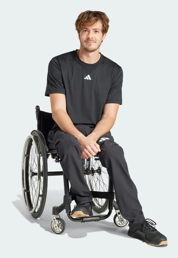 ADAPTIVE WORKOUT - Stoffhose - black