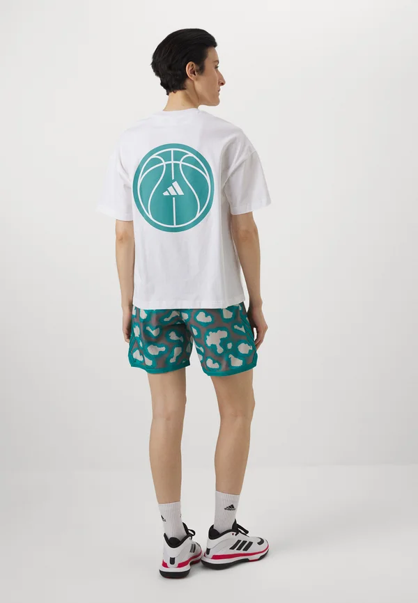 ADI TEE - T-Shirt print - white/powder teal
