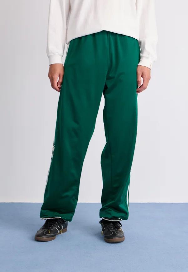 ADIBREAK - Jogginghose - collegiate green/off white