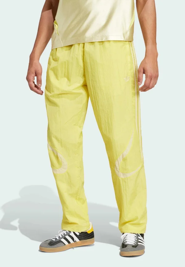 ADICOLOR 2000S WOVEN TRACK - Jogginghose - pure sulfur   powder yellow