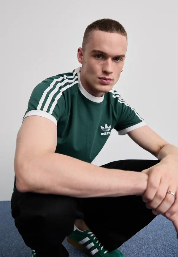 ADICOLOR CLASSICS 3-STRIPES - T-Shirt print - mineral green