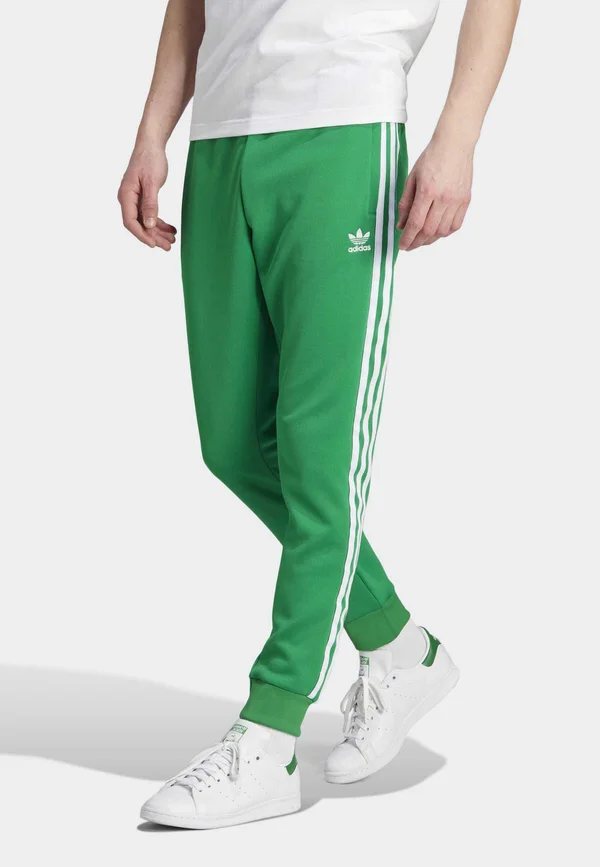 ADICOLOR CLASSICS SUPERSTAR TRACK PANTS - Jogginghose - green   white