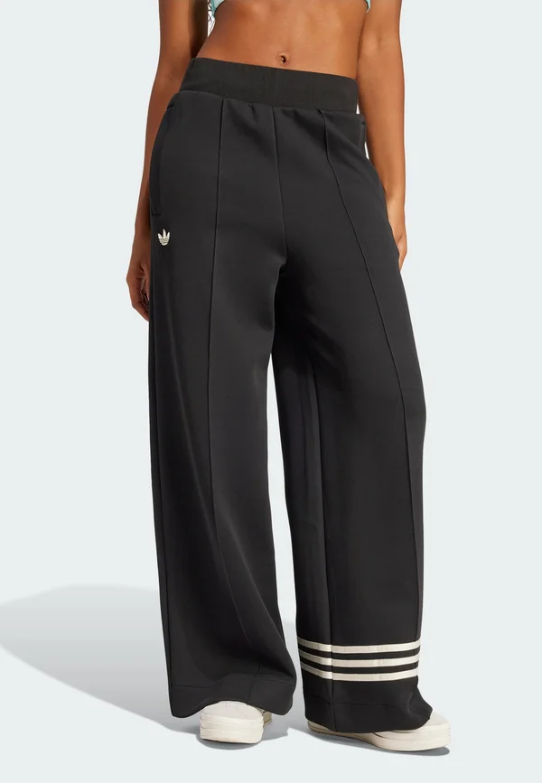 ADICOLOR NEUCLASSICS TRACK WIDE - Jogginghose - black   cream white