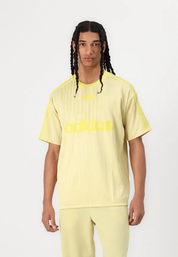 ADICOLOR - T-Shirt print - powder yellow