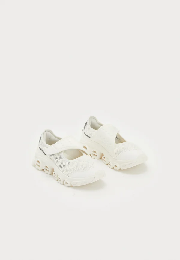 ADIFOM MEGAJANE W - Sneaker low - cloud white/iron metallic/grey five
