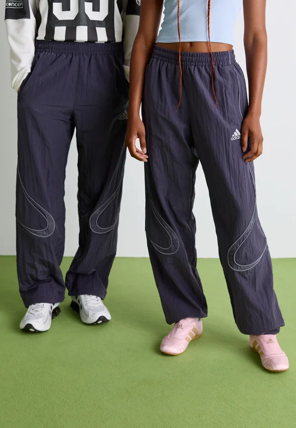 ADILENIUM UNISEX - Jogginghose - trace purple