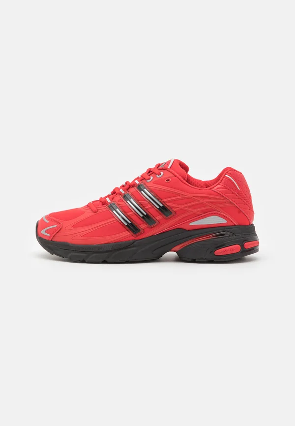 ADISTAR CUSHION - Sneaker low - better scarlet/core black/silver metallic