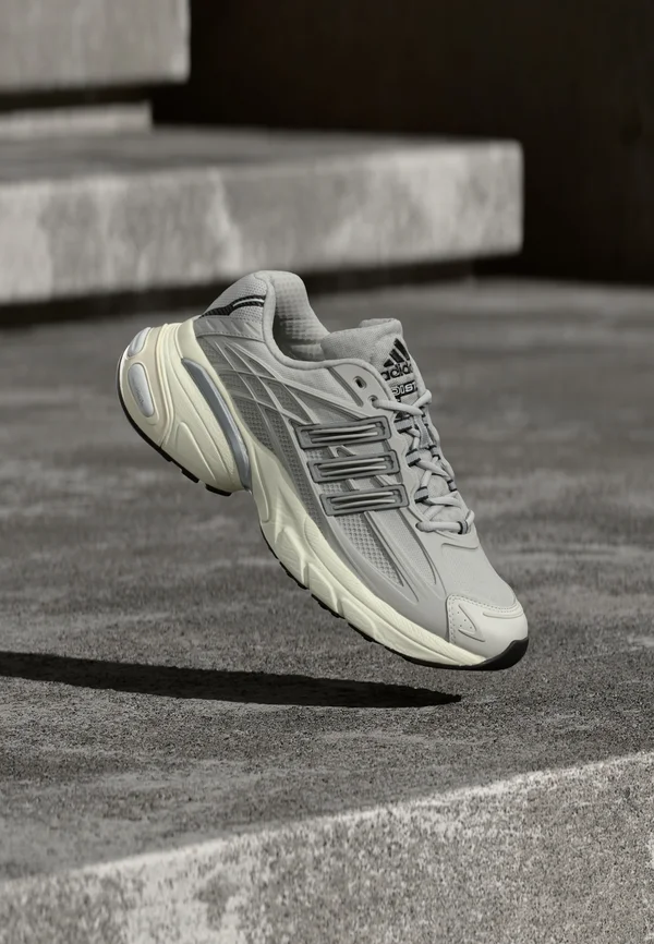 ADISTAR XLG 2.0 - Sneaker low - grey one/silver-coloured metallic/grey two
