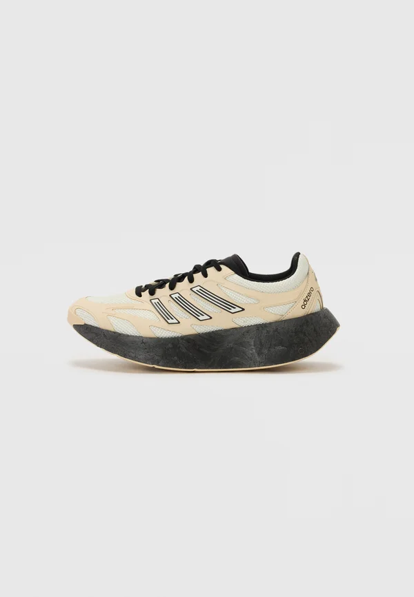ADIZERO ARUKU UNISEX - Sneaker low - off white/sand strata/core black