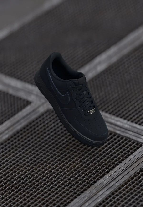 AIR FORCE 1 07 LV8 - Sneaker low - black
