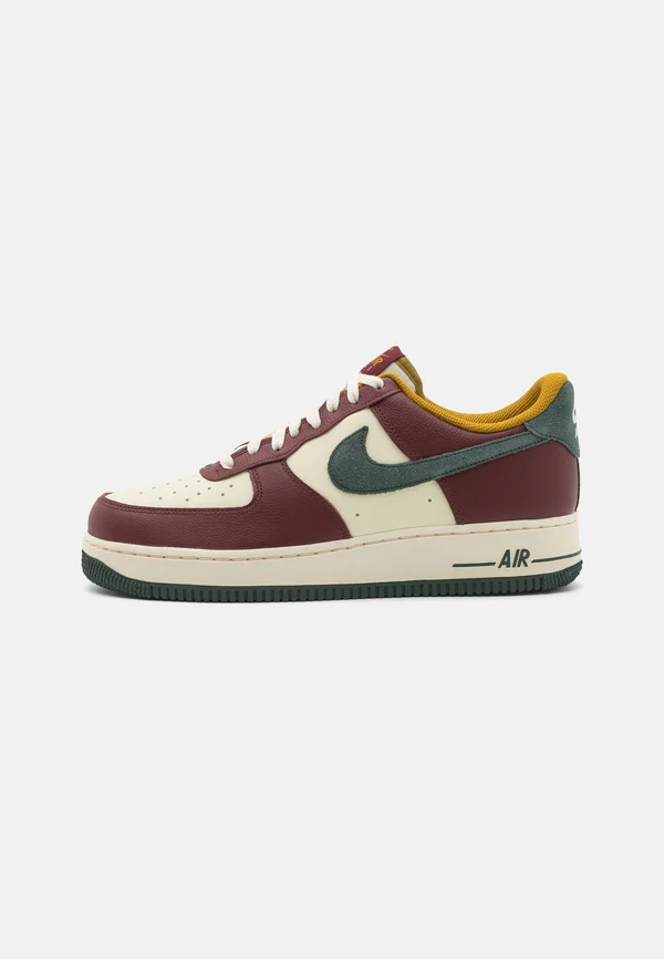 AIR FORCE 1 ’07 LV8 - Sneaker low - coconut milk/vintage green/dark team red/bronzine