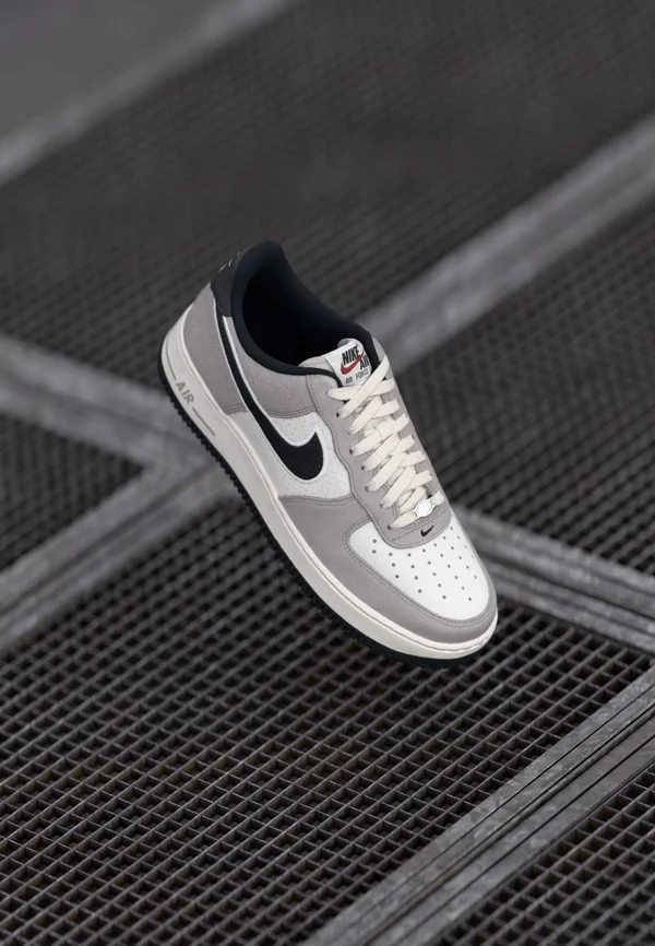 AIR FORCE 1 07 LV8 UNISEX - Sneaker low - phantom/black/college grey/team red