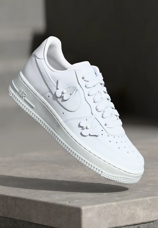 AIR FORCE 1 - Sneaker low - white/black