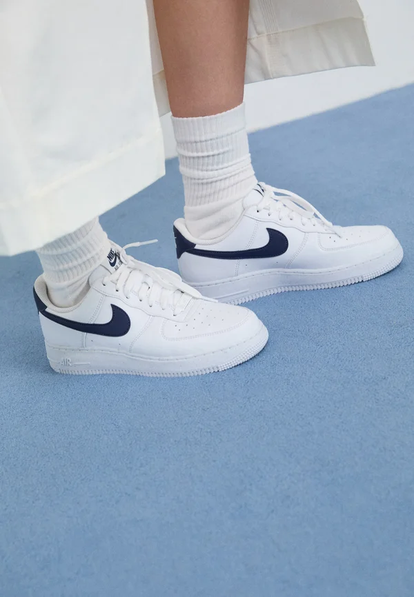 AIR FORCE 1 - Sneaker low - white/midnight navy
