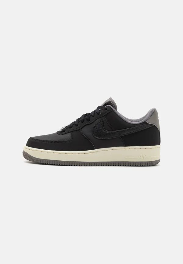 AIR FORCE - Sneaker low - black