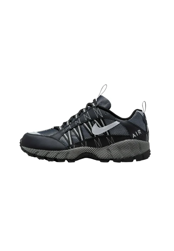 AIR HUMARA  - Sneaker low - black-silver