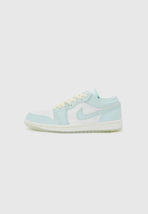 AIR JORDAN 1 LOW SE - Sneaker low - glacier blue/sea glass/summit white/guava ice