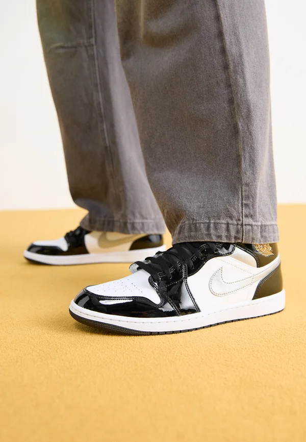 AIR JORDAN 1 MID - Sneaker high - black/metallic silver/white/metallic gold