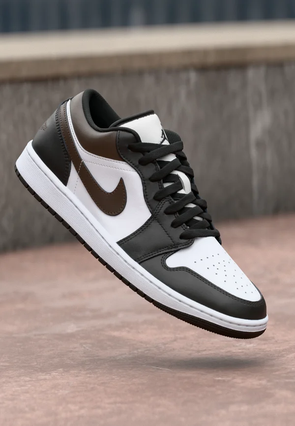 AIR JORDAN 1 - Sneaker low - black/baroque brown/white