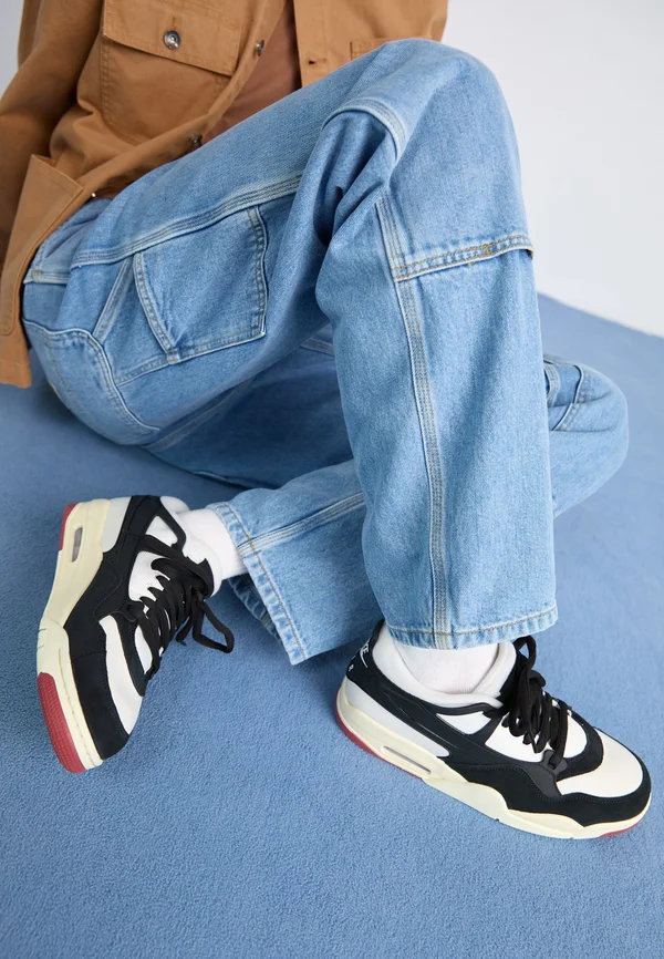 AIR JORDAN 4 RM - Sneaker low - sail/black/white/coconut milk/canyon rust