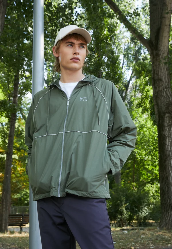 AIR - Leichte Jacke - medium olive