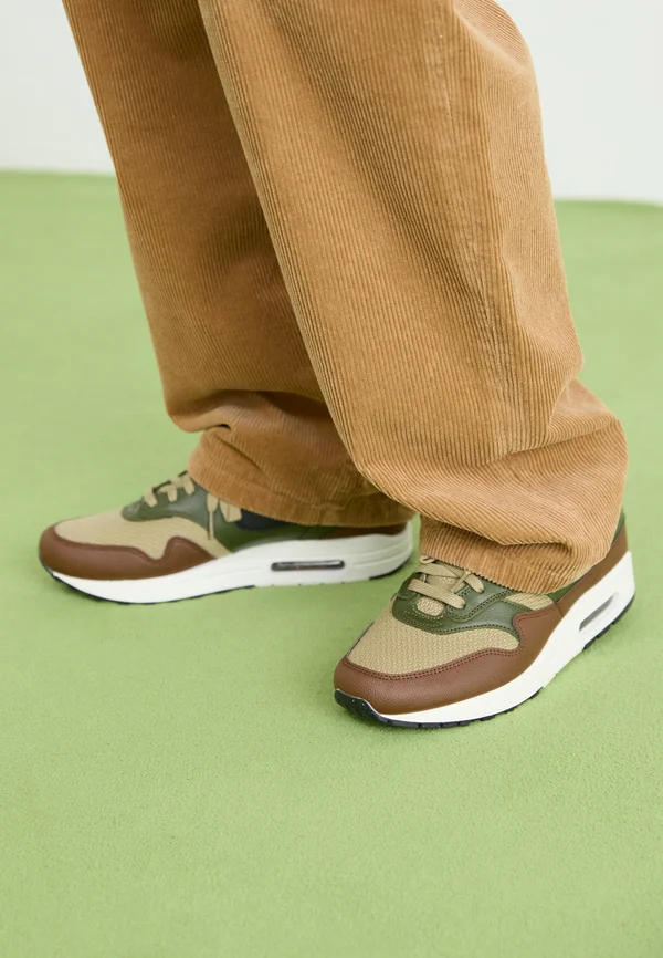 AIR MAX 1 - Sneaker low - neutral olive/black/cacao wow