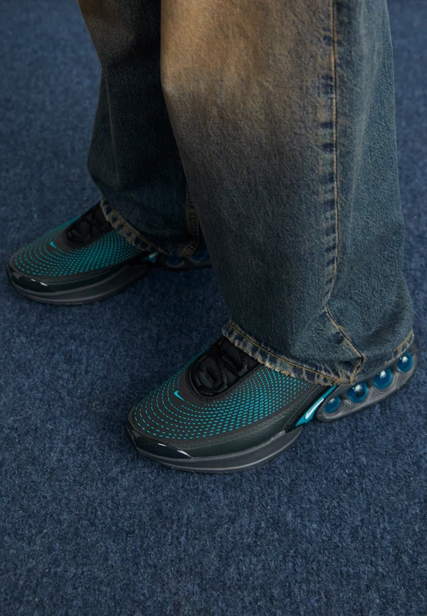 AIR MAX DN  - Sneaker low - black/white/dusty cactus/dark smoke grey