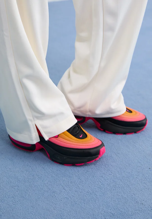 AIR MAX PORTAL - Sneaker low - black/hyper pink/sundial