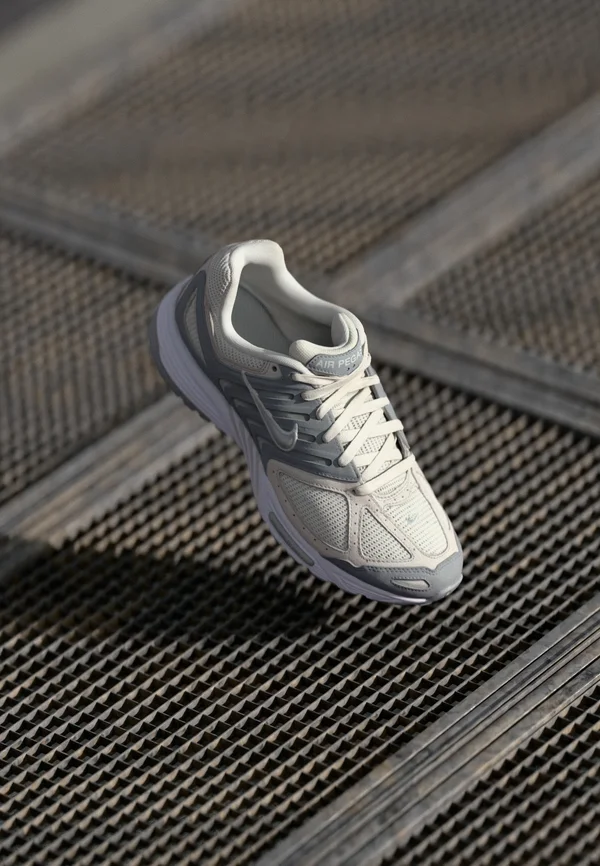 AIR PEGASUS 2005 - Sneaker low - wolf grey/platinum tint/vast grey/metallic platinum/white