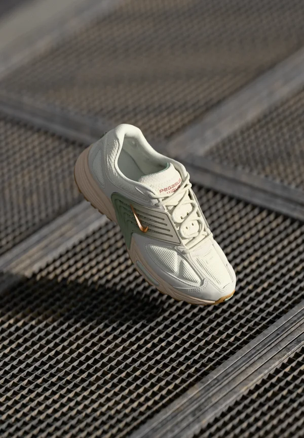 AIR PEGASUS WAVE STYLE - Sneaker low - sail/metallic copper/phantom/seafoam/pearl white/light brown