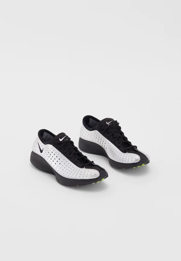 AIR SUPERFLY - Sneaker low - silver-coloured/black/anthracite/volt