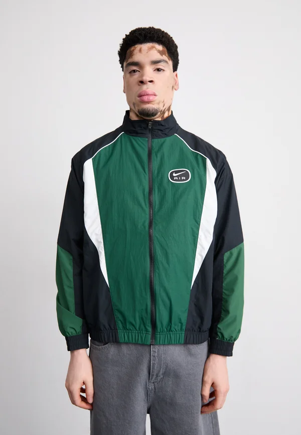 AIR TRACKTOP - Leichte Jacke - black/fir/white