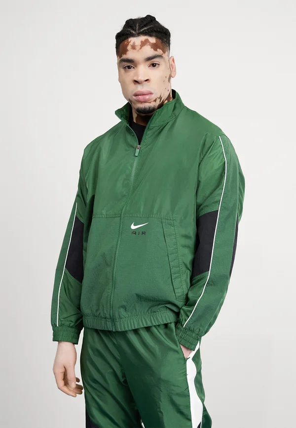 AIR TRACKTOP - Trainingsjacke - fir/black