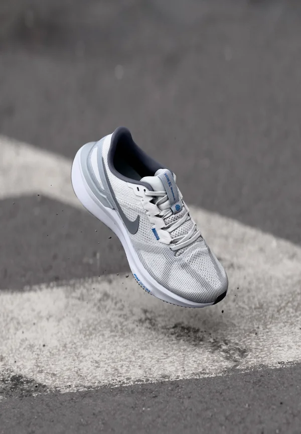 AIR ZOOM STRUCTURE 25 - Laufschuh Straße - white/smoke grey/game royal/wolf grey/black
