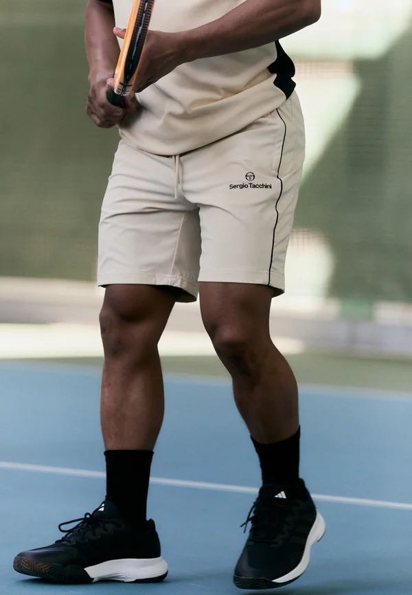 ALATA  - Kurze Sporthose - wood ash/gardenia
