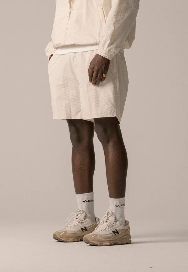 ALLOVER TRACK  UNISEX - Shorts - antique white