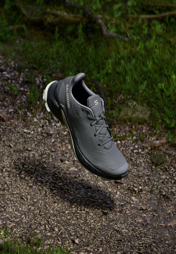 ALPHACROSS 5 - Laufschuh Trail - pewter/black/ghost gray