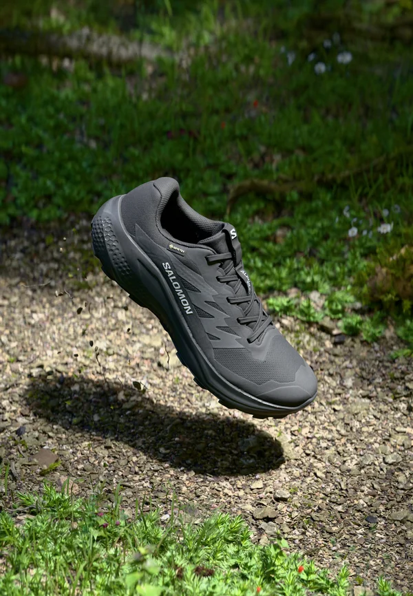 ALPHAGLIDE - Laufschuh Trail - black/asphalt