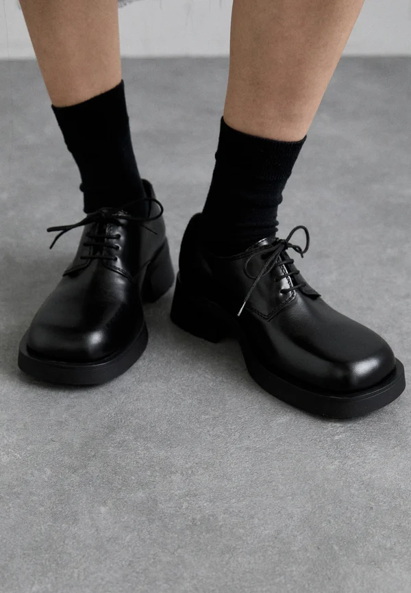 ALTHEA BROGUES - Schnürer - black