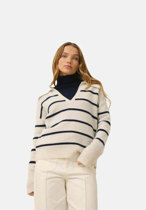 AMARISSE WITH A 4-THREAD -OVER V-NECK - Strickpullover - navy_heather white