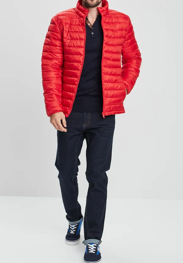 AMERICAN INSPIRATION FASHION COOL EASY LIGHTWEIGHT STR - Winterjacke - red