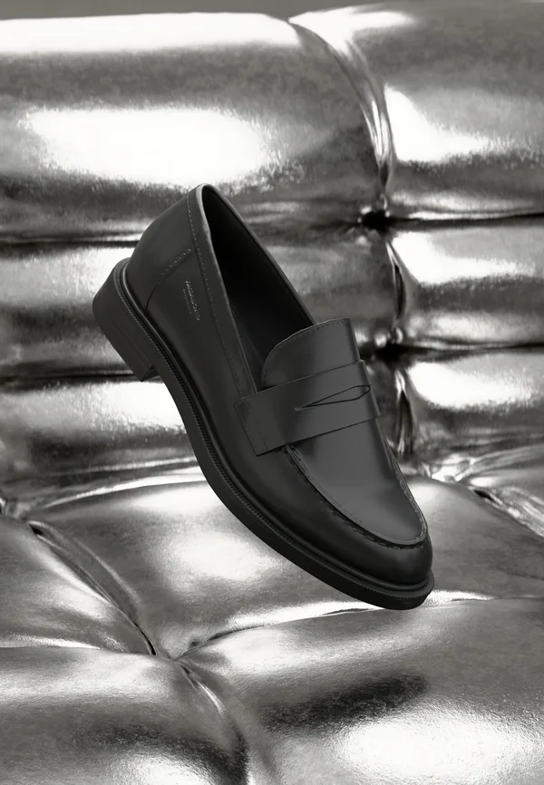 AMINA - Slipper - black