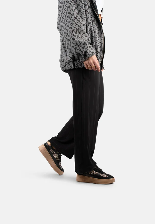 ANEMONE SNEAKERS - Sneaker low - black with animalprint