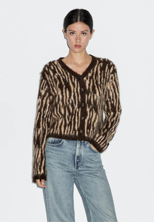 ANIMAL PRINT - Strickjacke - dark brown
