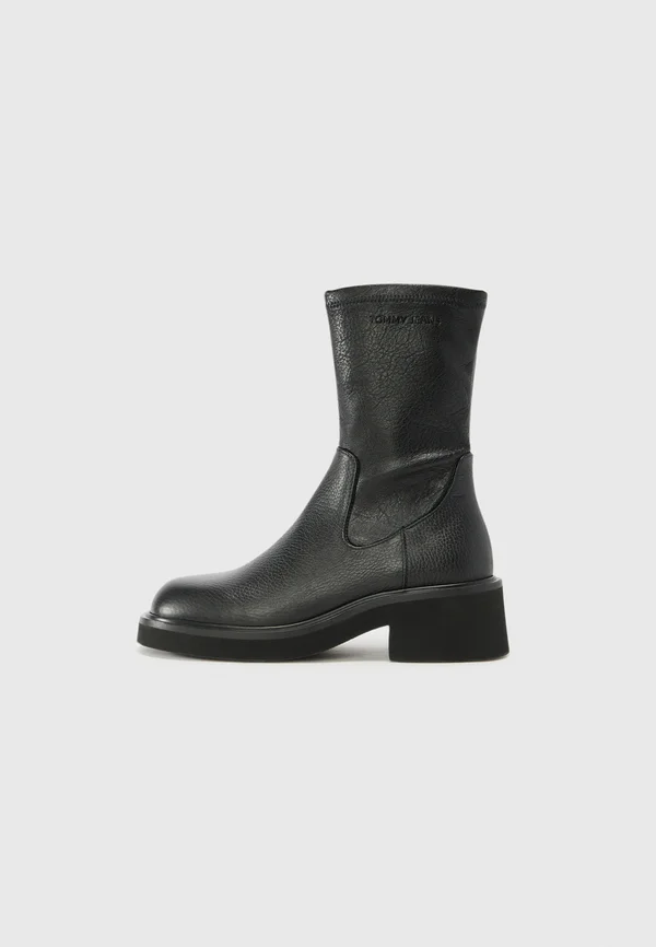 Ankle Boot - black