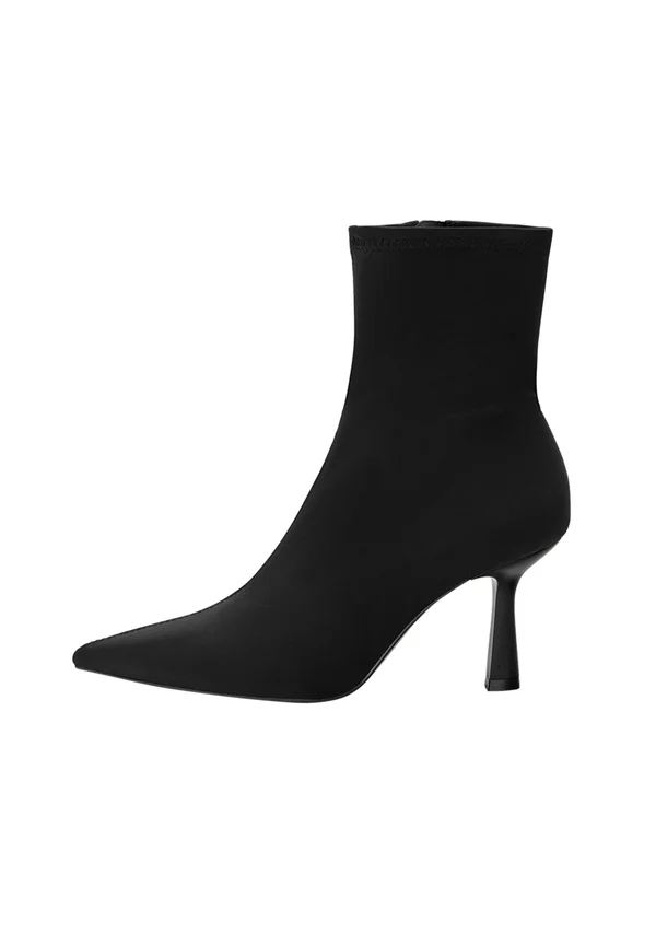 Ankle Boot - black