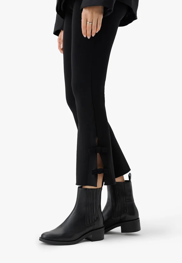Ankle Boot - schwarz