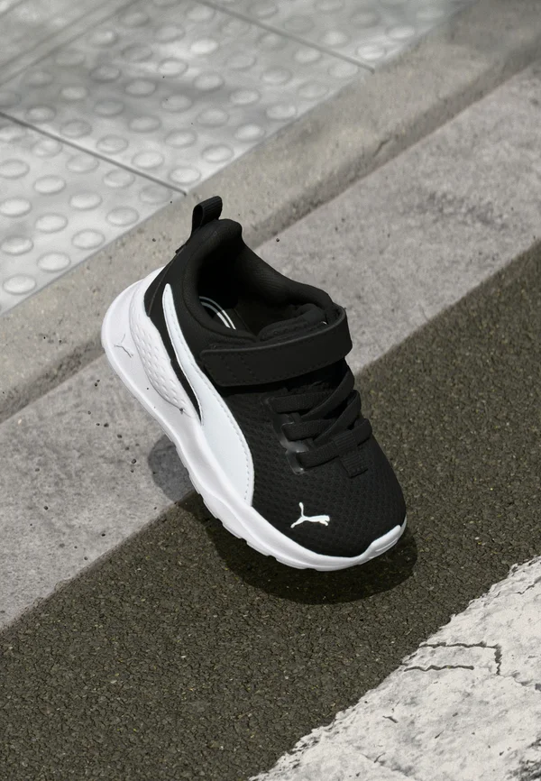 ANZARUN LITE UNISEX - Laufschuh Straße - black/white