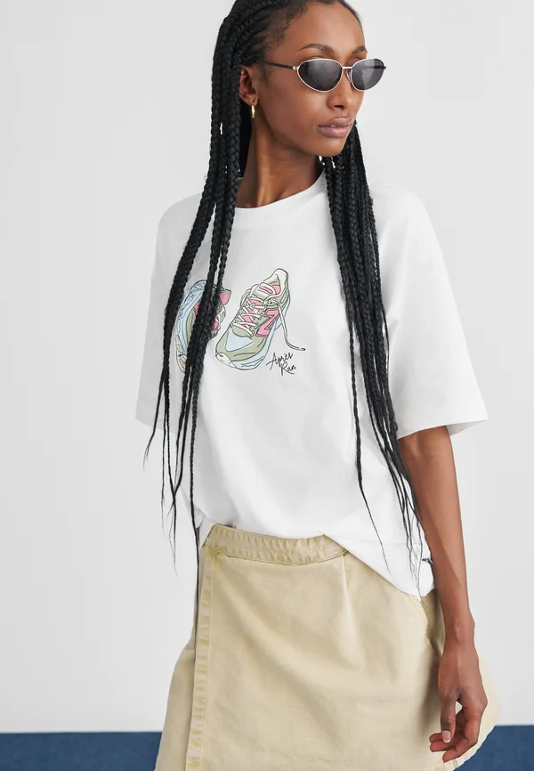 APRES RUN SHOE - T-Shirt print - white